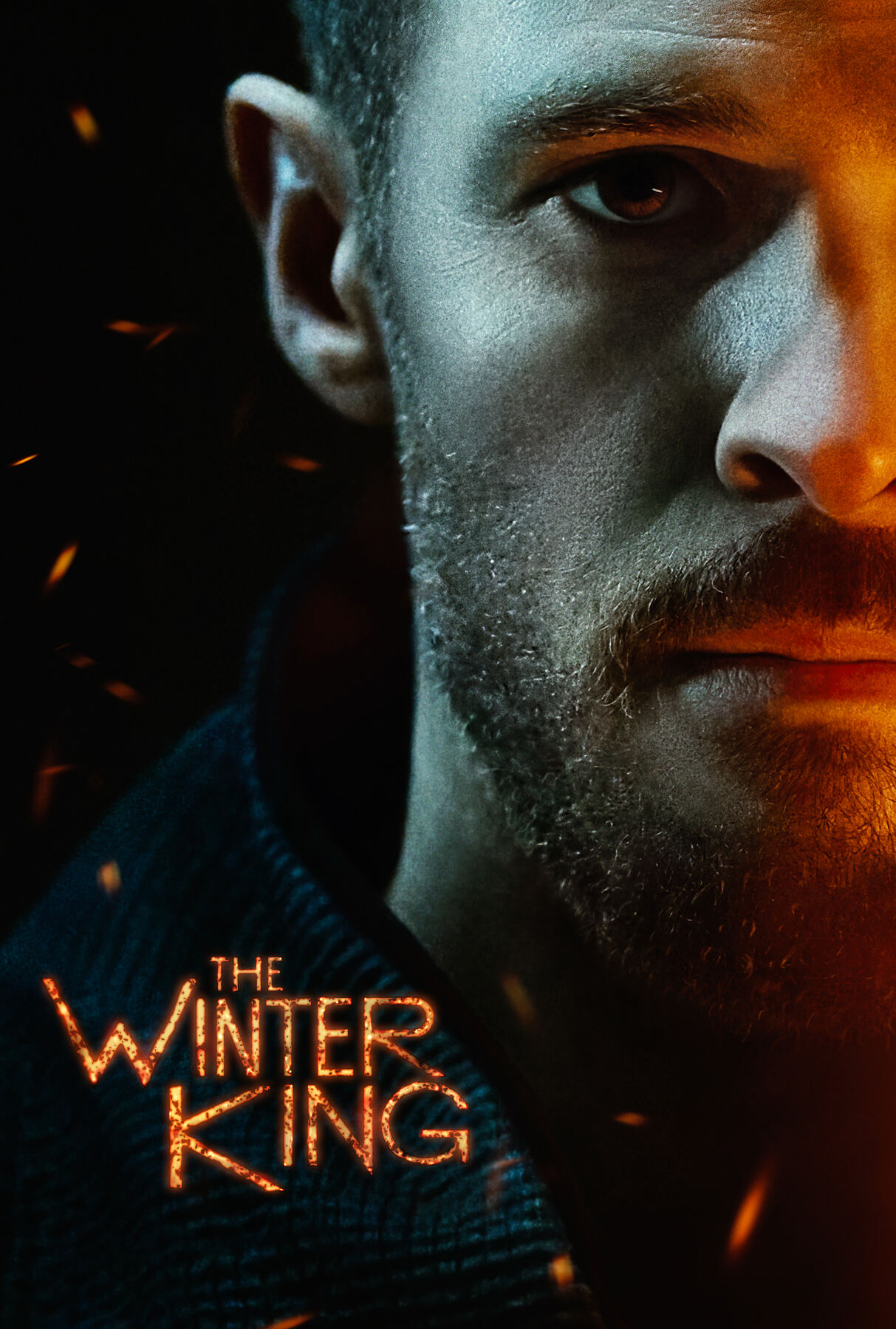 WINTER_KING_THE_UK_S01_KeyArt_Primary_InternationalVersion_Vertical_8088x11984_300ppi_Flattened_Rasterized_Texted_2023_© 2023 Bad Wolf Ltd. All Rights Reserved.