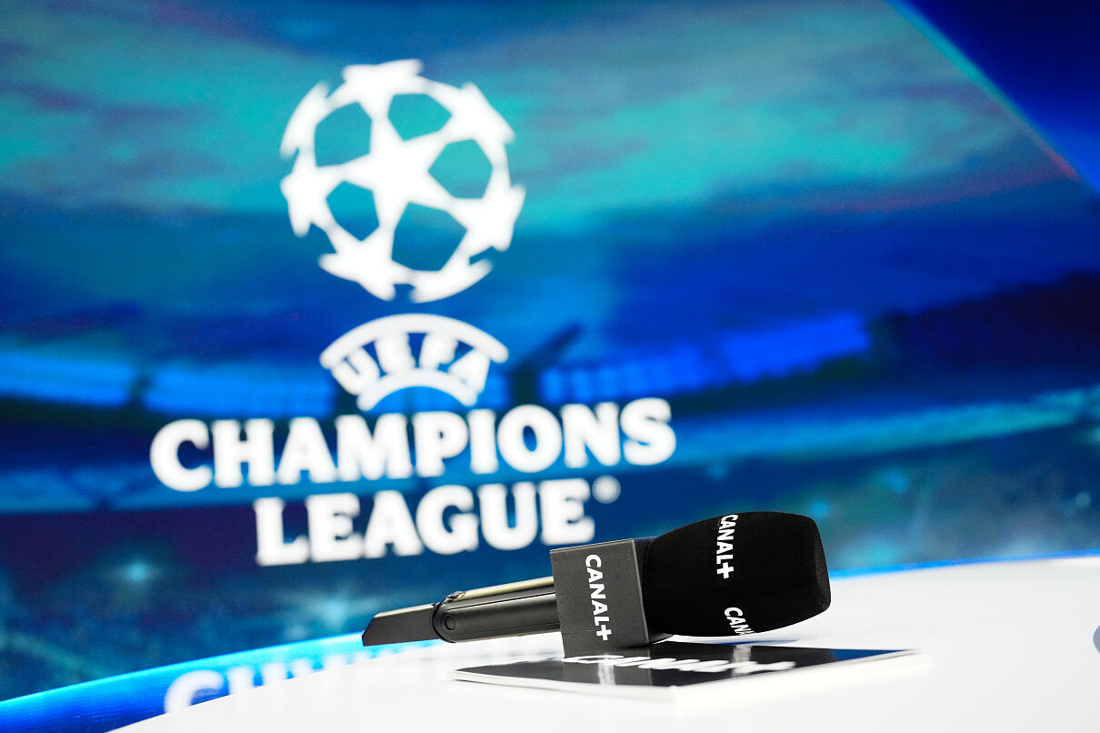 Mikro230820Canalplus1337