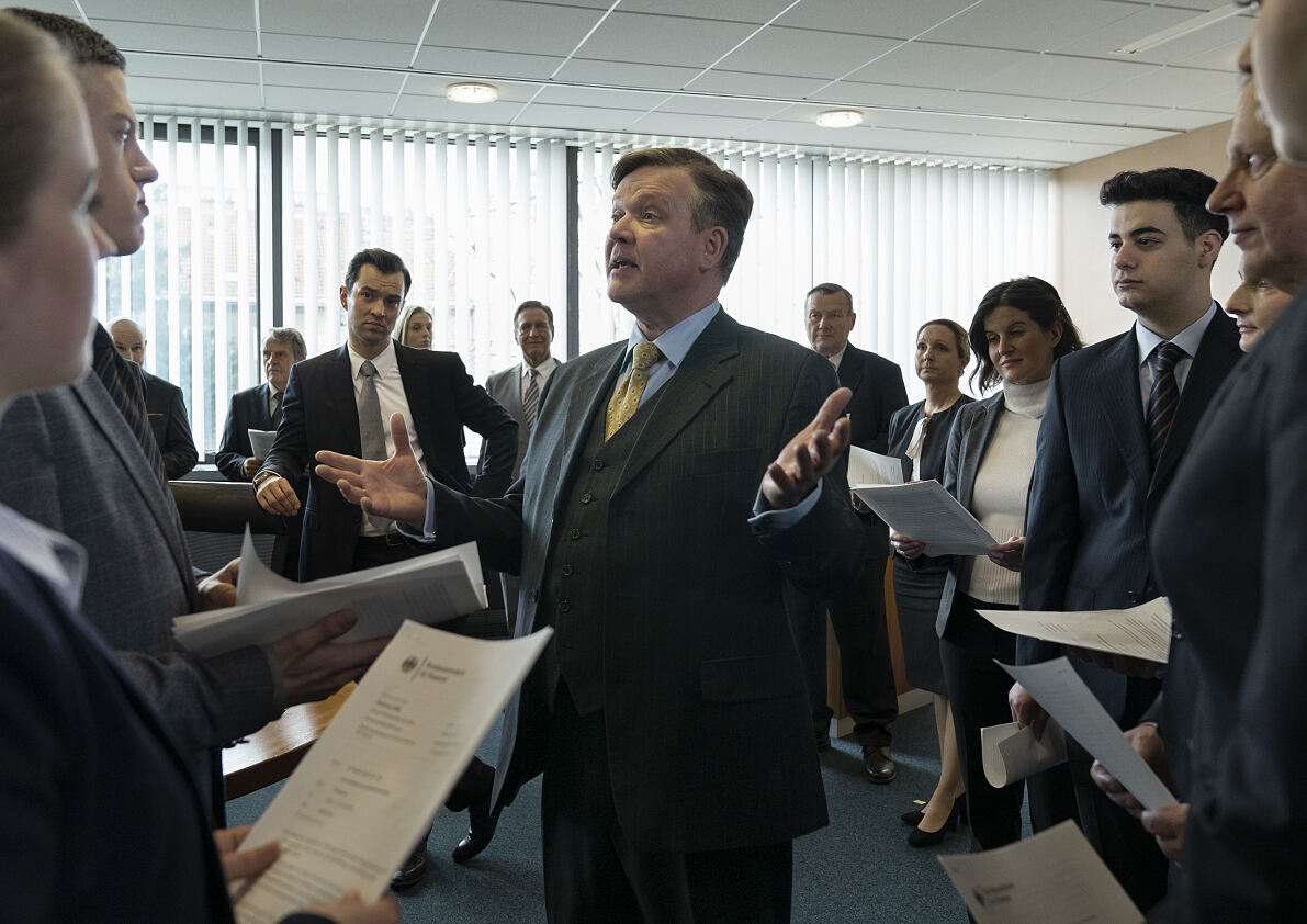 Other Peoples Money, Staffel 1