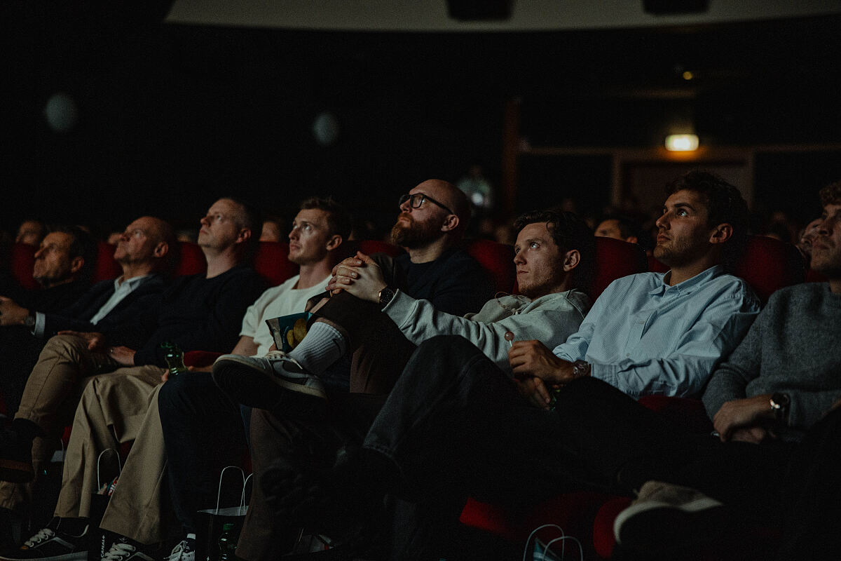 TEAMGEIST – Premiere